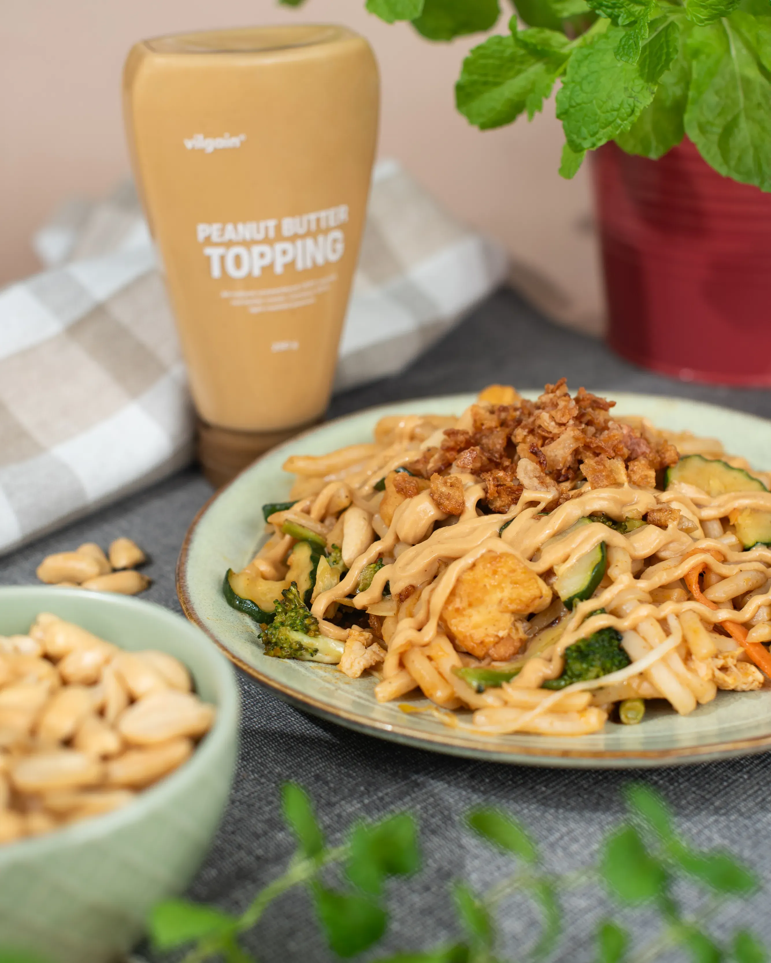 Topping nut butter protein