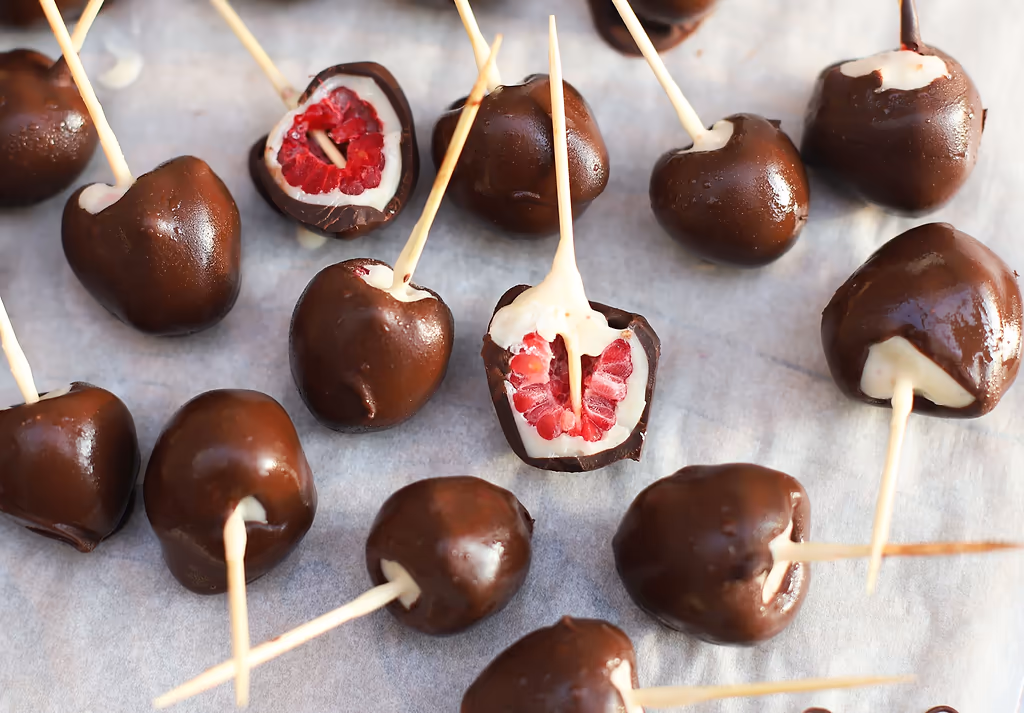 Bouchées framboises congelées au chocolat façon Franui